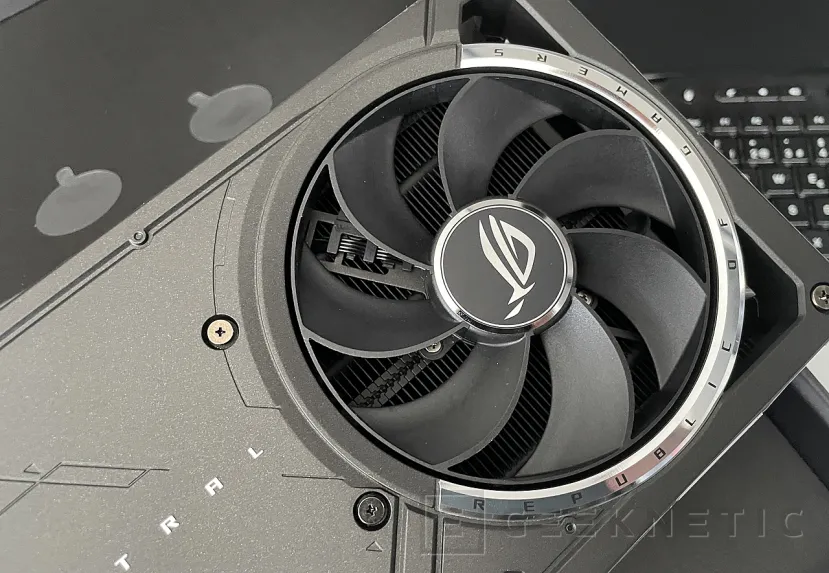 Geeknetic ASUS ROG Astral GeForce RTX 5080 16GB GDDR7 OC Edition Review 9